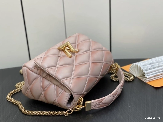 WIS MM LOUIS GO-14 VUITTON 1224